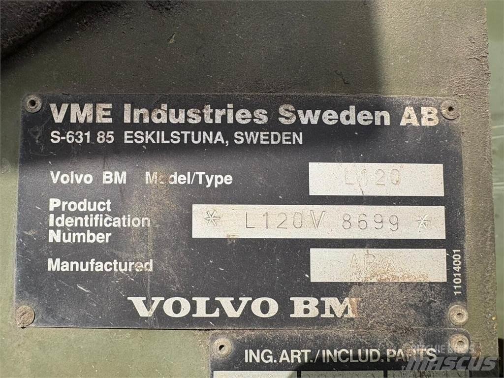 Volvo L 120 B Iekrāvēji uz riteņiem