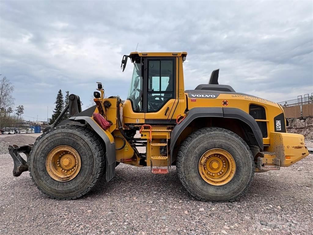 Volvo L 120 H Iekrāvēji uz riteņiem