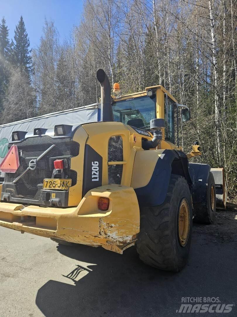 Volvo L 120G Iekrāvēji uz riteņiem