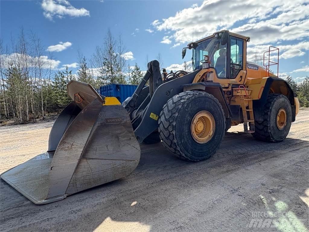 Volvo L 220 H Iekrāvēji uz riteņiem