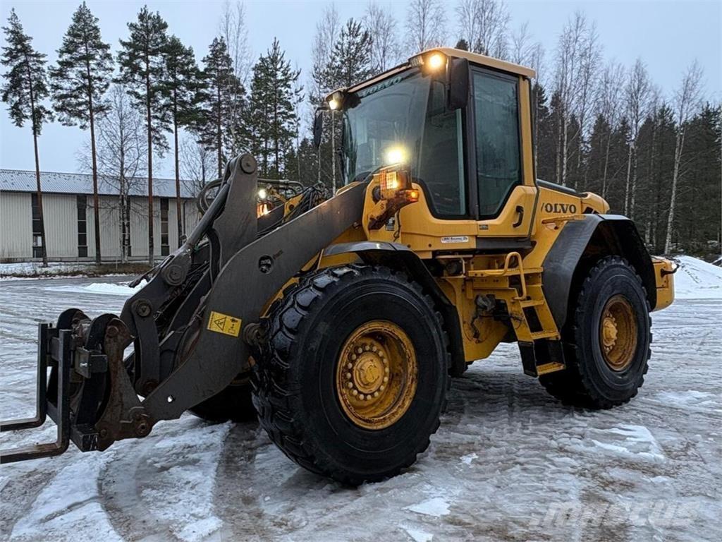Volvo L 90 F Iekrāvēji uz riteņiem