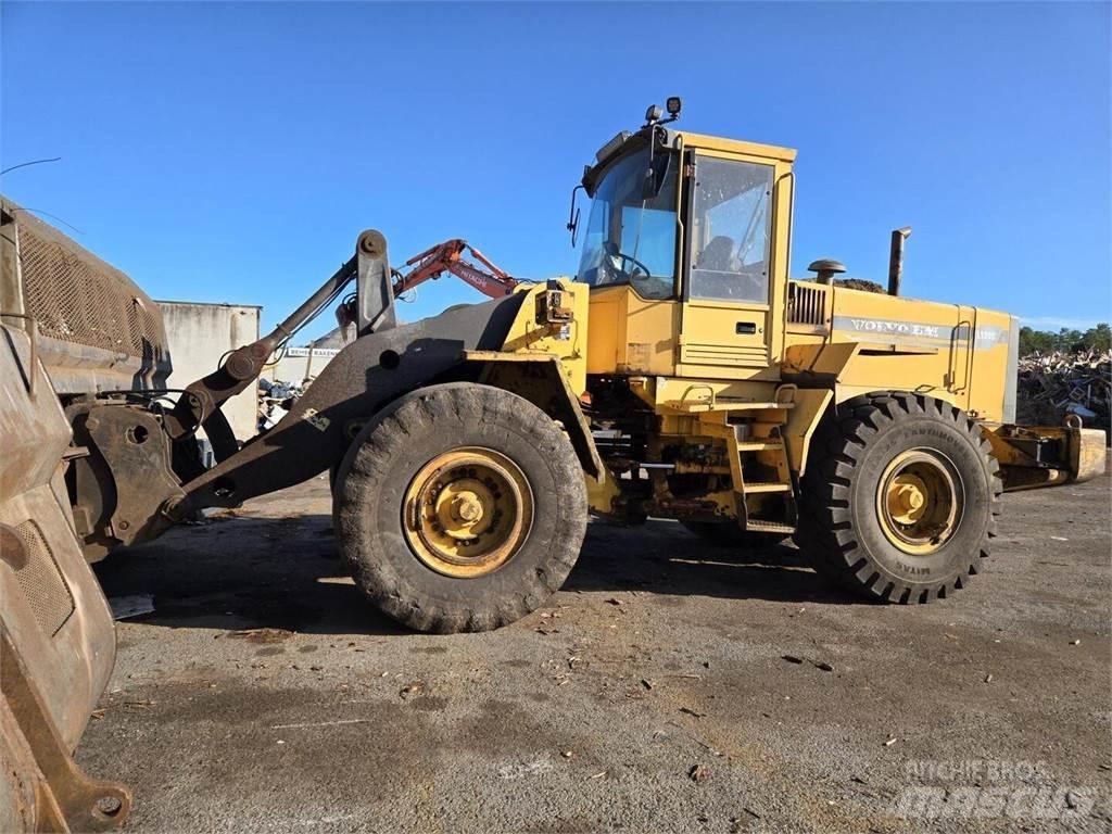 Volvo L120C Iekrāvēji uz riteņiem