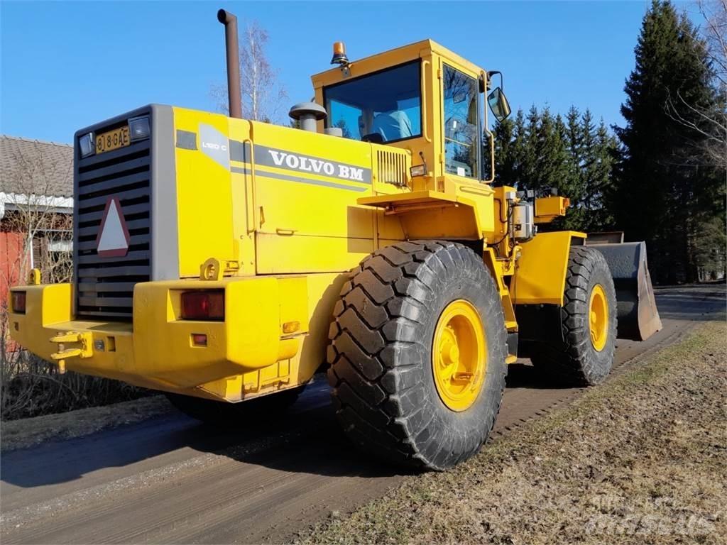 Volvo L120C Iekrāvēji uz riteņiem