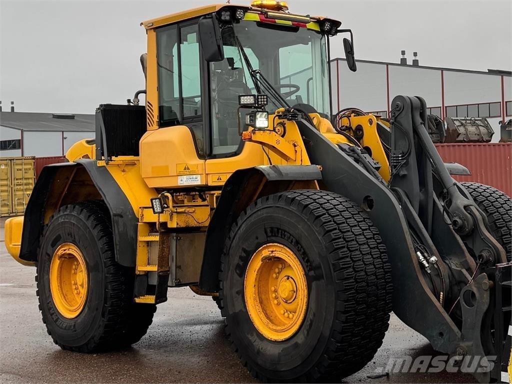 Volvo L120F Iekrāvēji uz riteņiem
