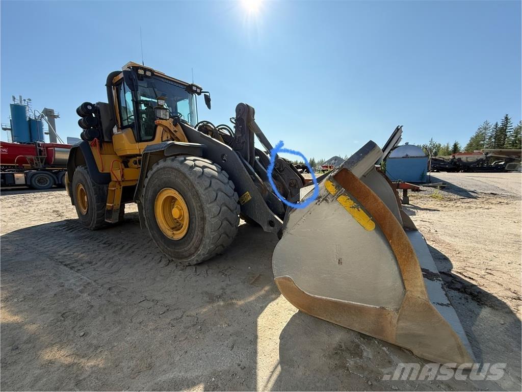 Volvo L180h Iekrāvēji uz riteņiem