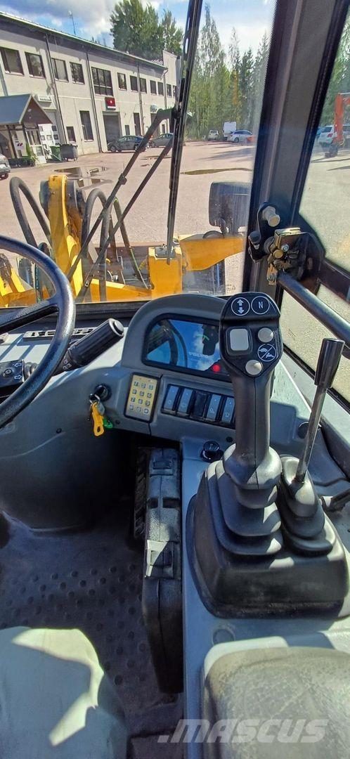 Volvo L25B-P Iekrāvēji uz riteņiem