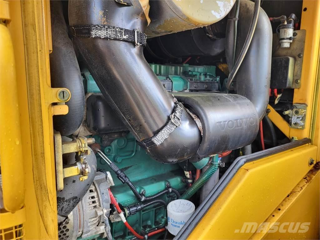 Volvo L60F Iekrāvēji uz riteņiem