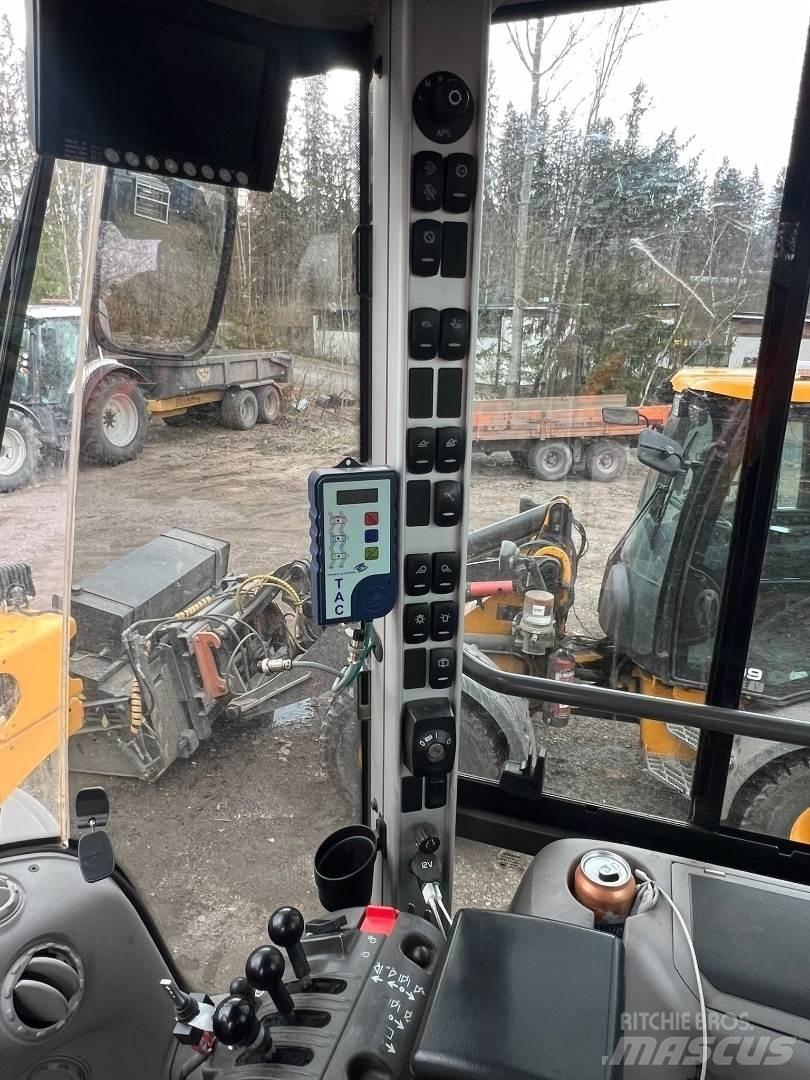 Volvo L60G Iekrāvēji uz riteņiem