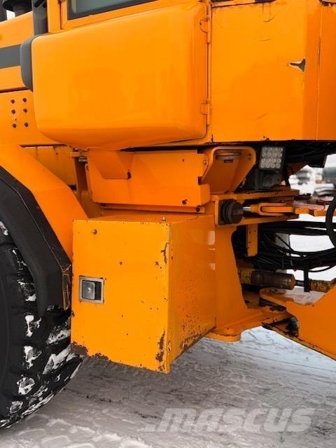 Volvo L70D Iekrāvēji uz riteņiem