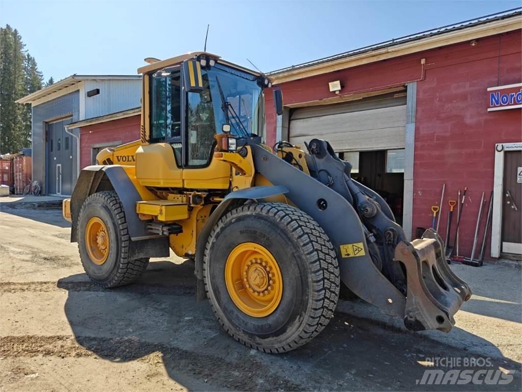 Volvo L70F Iekrāvēji uz riteņiem