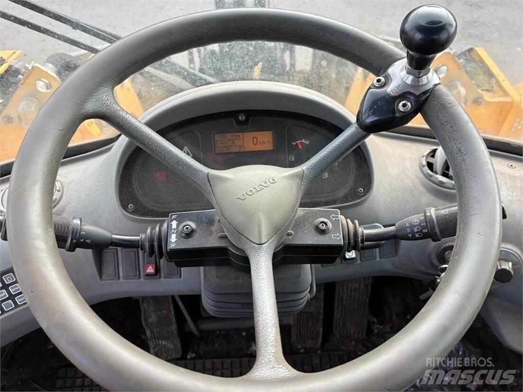Volvo L90E Iekrāvēji uz riteņiem