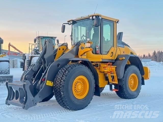 Volvo L90H Iekrāvēji uz riteņiem