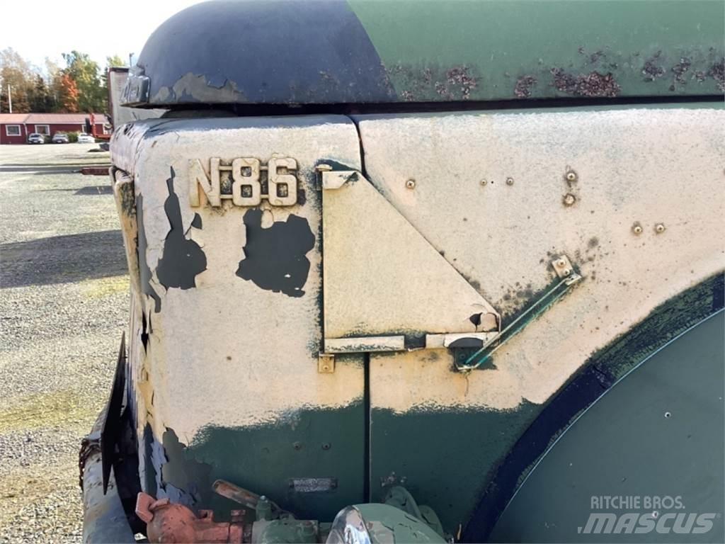 Volvo N 86 Platformas/izkraušana no sāniem