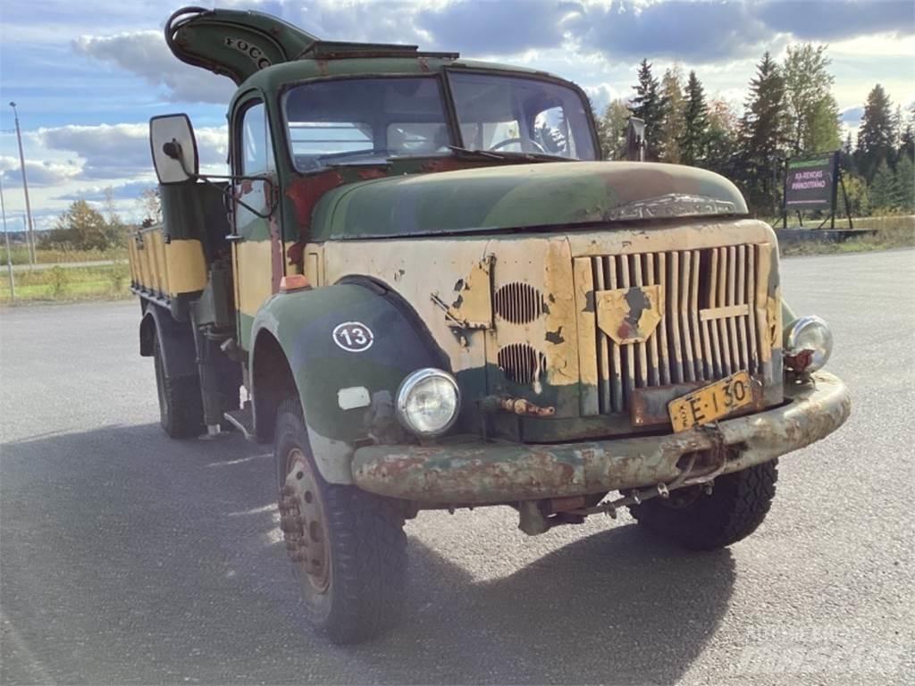 Volvo N 86 Platformas/izkraušana no sāniem