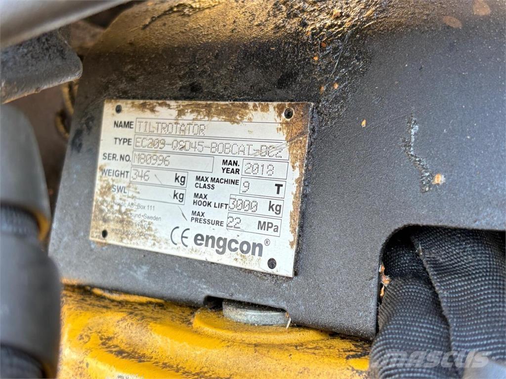 Yanmar B 95 W Ekskavatori uz riteņiem