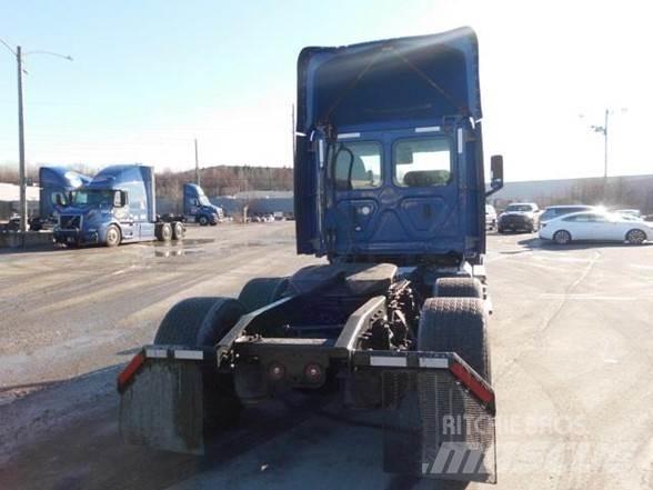 Freightliner CASCADIA 116 Vilcēji
