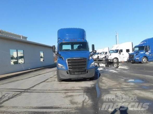 Freightliner CASCADIA 116 Vilcēji