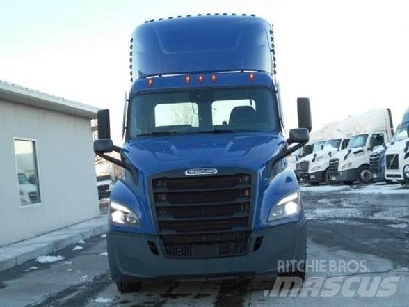 Freightliner CASCADIA 116 Vilcēji