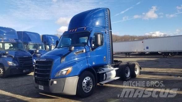 Freightliner CASCADIA 116 Vilcēji