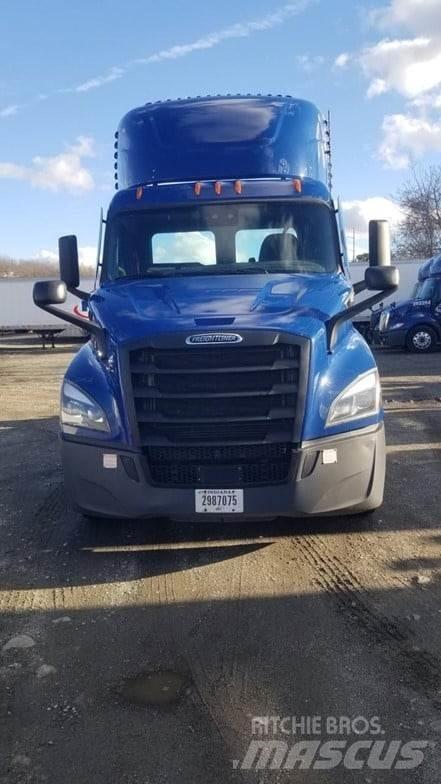 Freightliner CASCADIA 116 Vilcēji