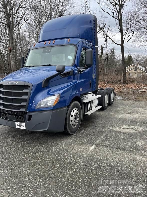 Freightliner CASCADIA 116 Vilcēji