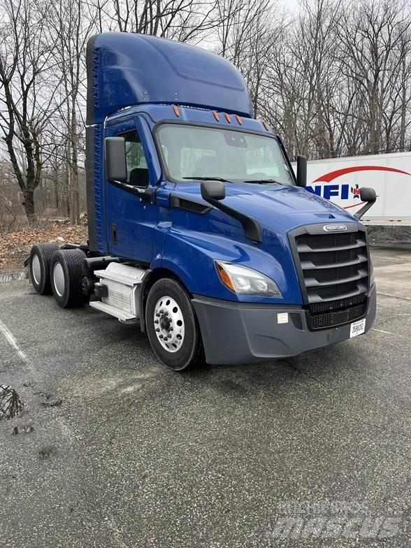 Freightliner CASCADIA 116 Vilcēji