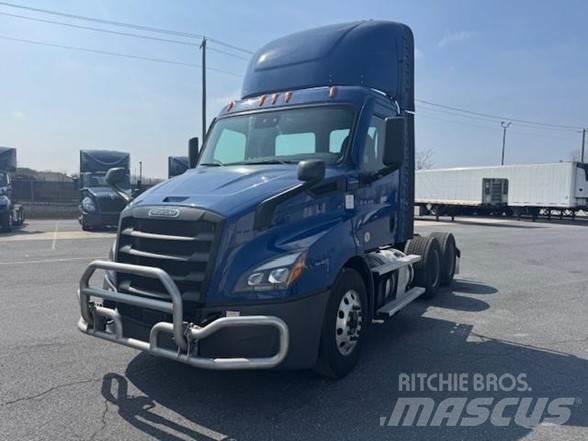 Freightliner CASCADIA 116 Vilcēji