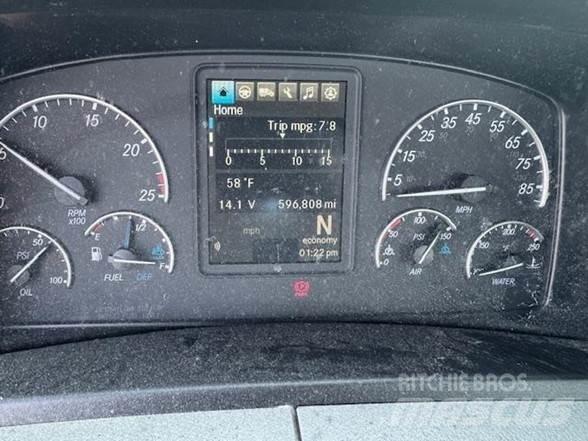 Freightliner CASCADIA 116 Vilcēji