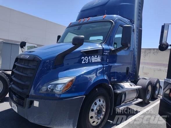 Freightliner CASCADIA 116 Vilcēji
