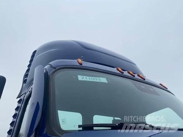 Freightliner CASCADIA 116 Vilcēji