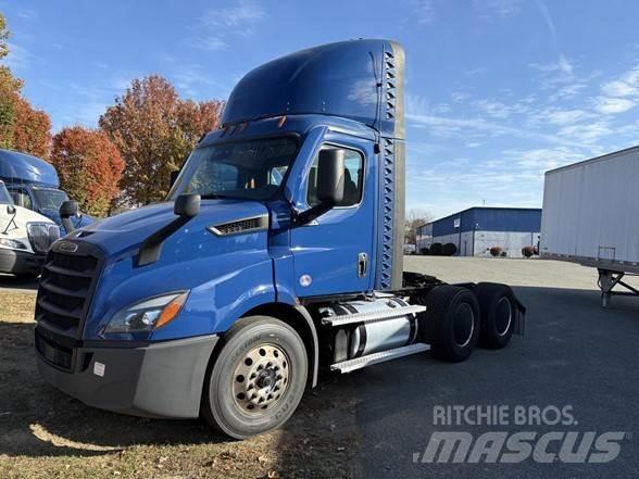 Freightliner CASCADIA 116 Vilcēji