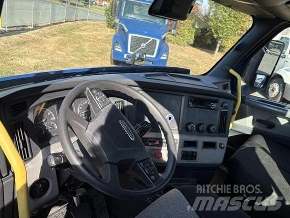 Freightliner CASCADIA 116 Vilcēji