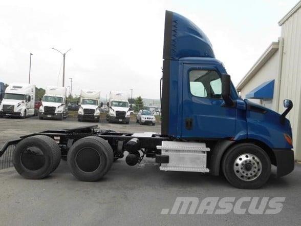 Freightliner CASCADIA 116 Vilcēji