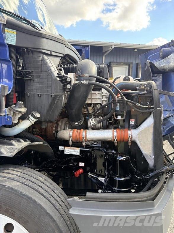 Freightliner CASCADIA 116 Vilcēji