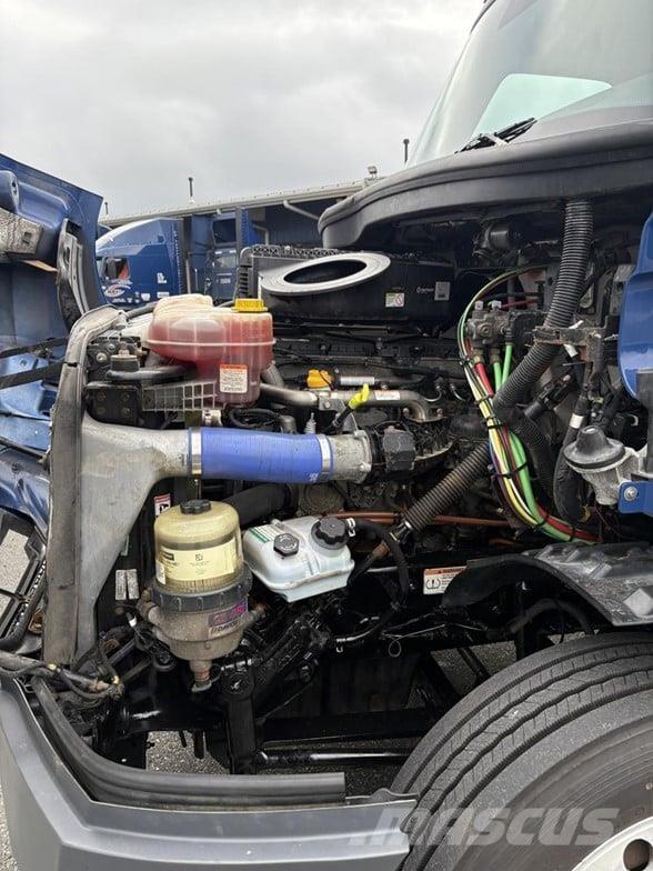 Freightliner CASCADIA 126 Vilcēji