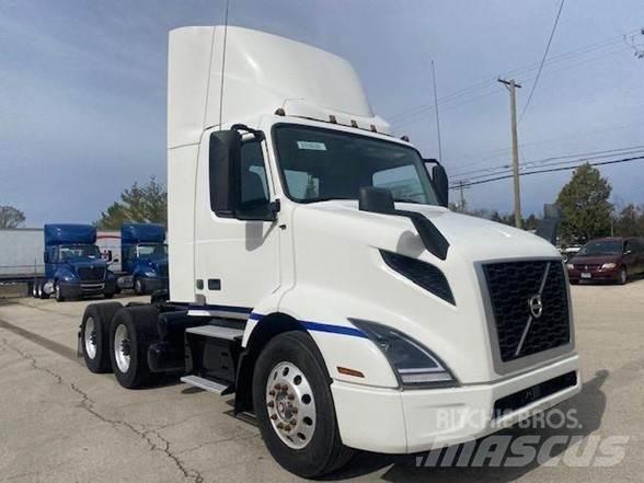 Volvo VNL64T300 Vilcēji