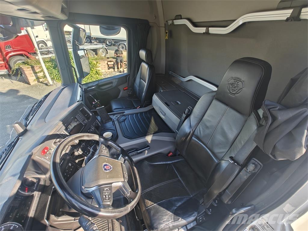 Scania P370 Kravas automašinas konteineru vedeji