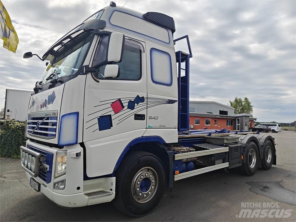 Volvo FH540 Treileri ar āķi