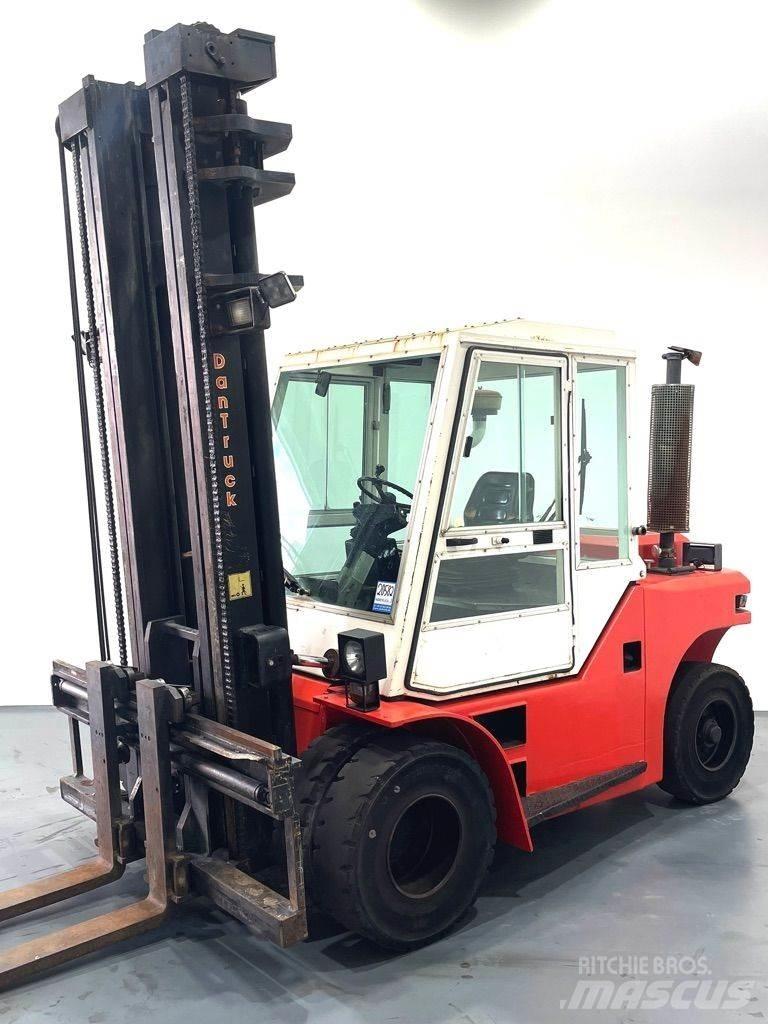 DAN Truck 6009 Tehnika ar dīzeļa dzinēju
