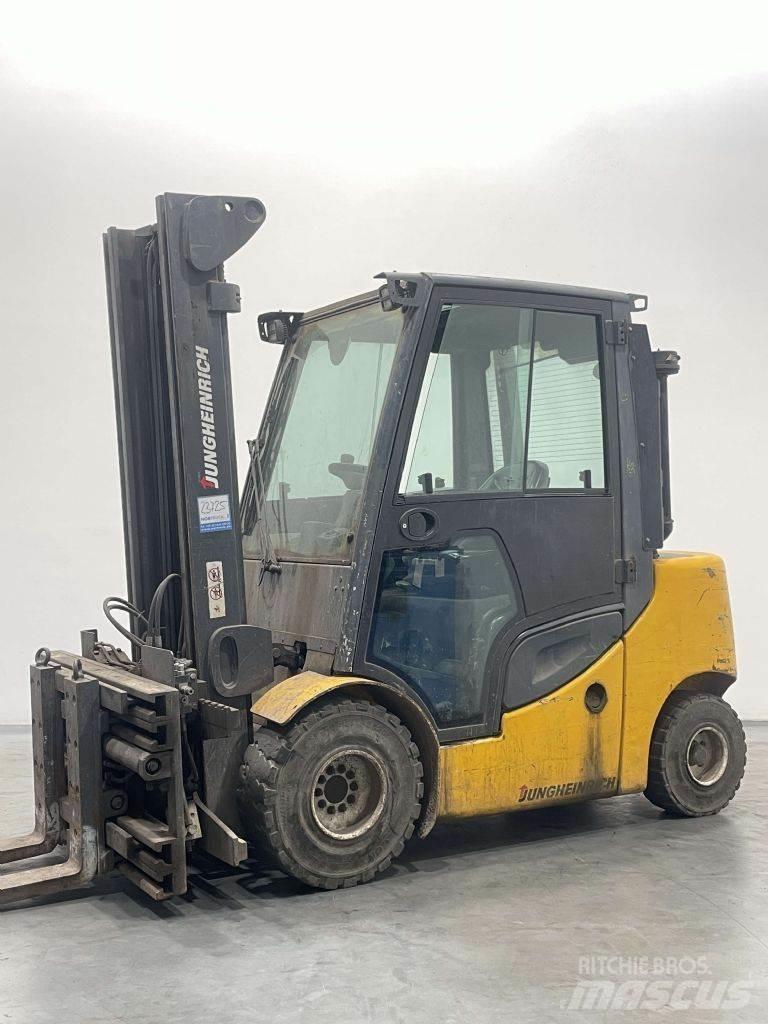 Jungheinrich DFG430S Tehnika ar dīzeļa dzinēju