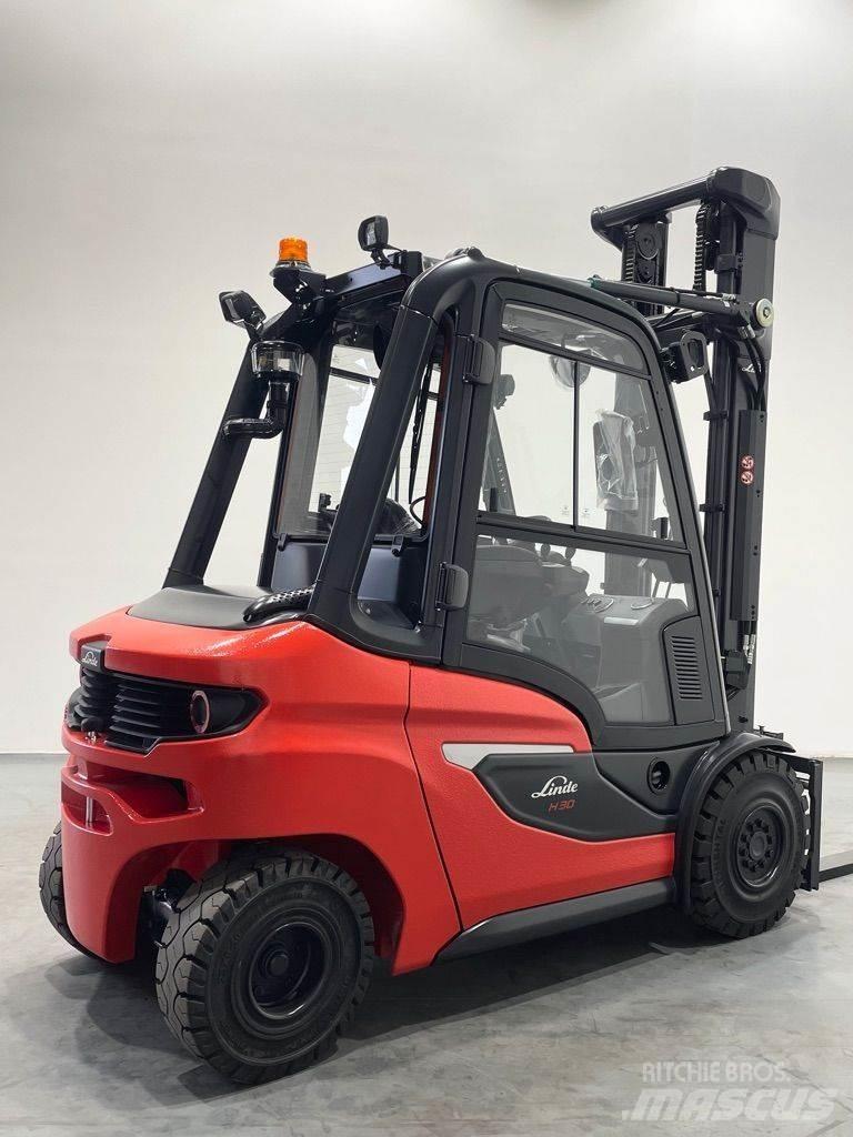 Linde H30D-1202 Tehnika ar dīzeļa dzinēju