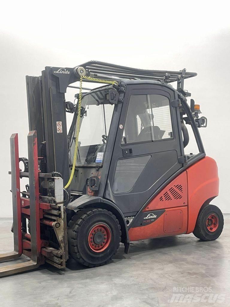 Linde H35D-02-393 Tehnika ar dīzeļa dzinēju