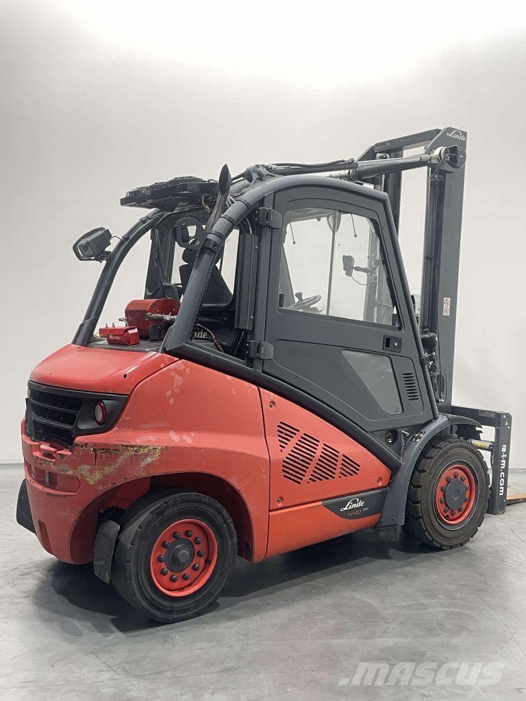 Linde H40D-02-394 Tehnika ar dīzeļa dzinēju