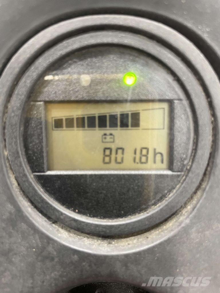 Linde T16L-1152 Zemie palešu pacēlāji