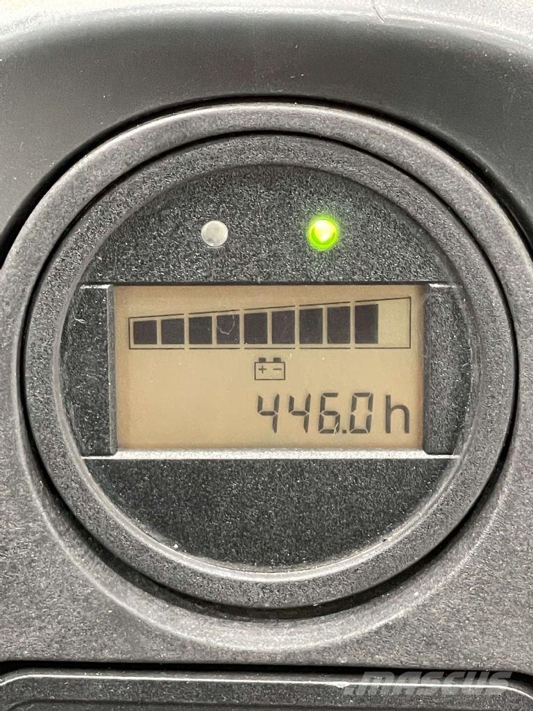 Linde T16L-1152 Zemie palešu pacēlāji