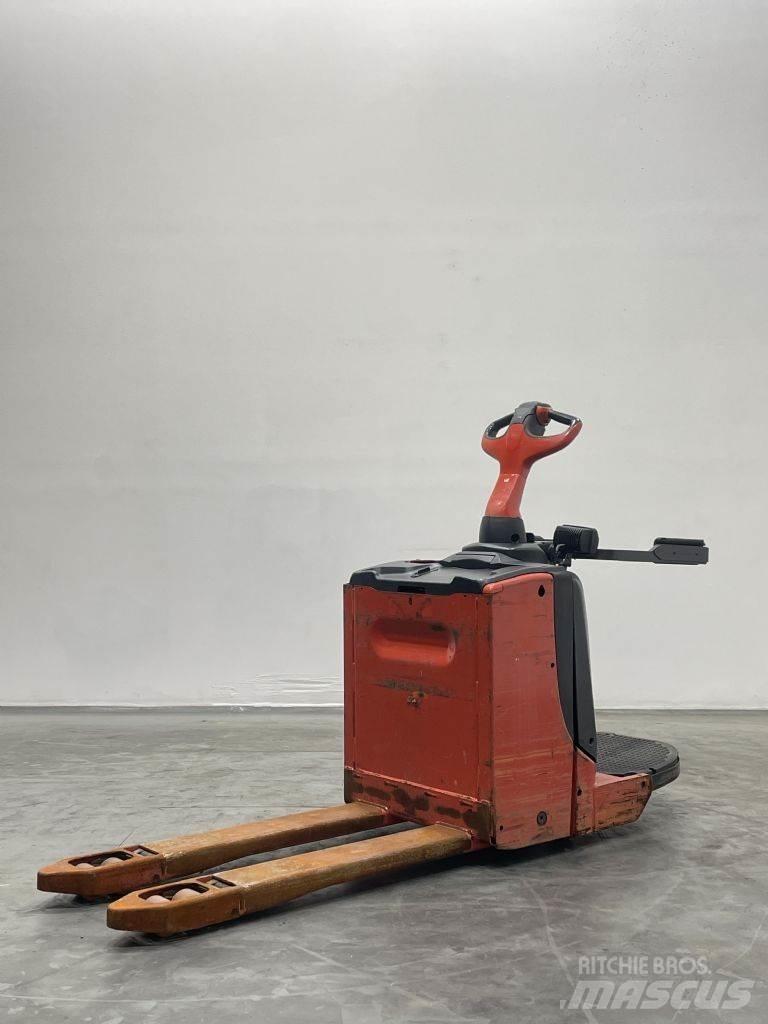 Linde T16P-02 Zemie palešu pacēlāji