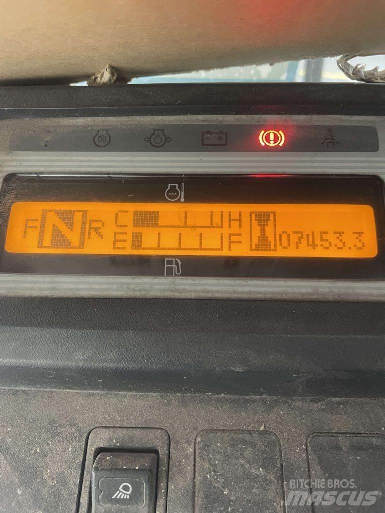 Nissan YG1D2A300 Tehnika ar dīzeļa dzinēju