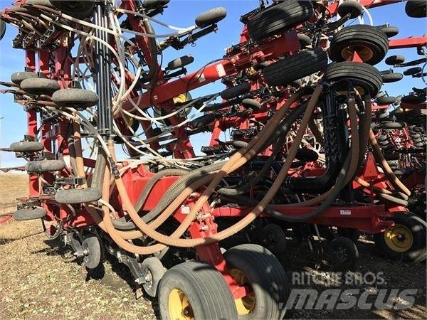 Bourgault 3320 Sējmašīnas