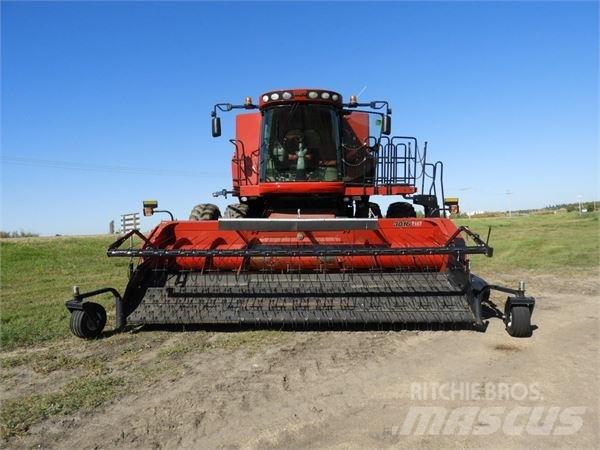 Case IH 8230 Ražas novākšanas kombaini