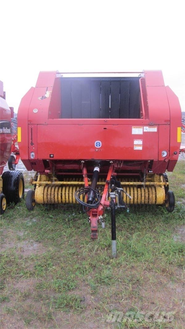 New Holland BR780 Rituļu preses